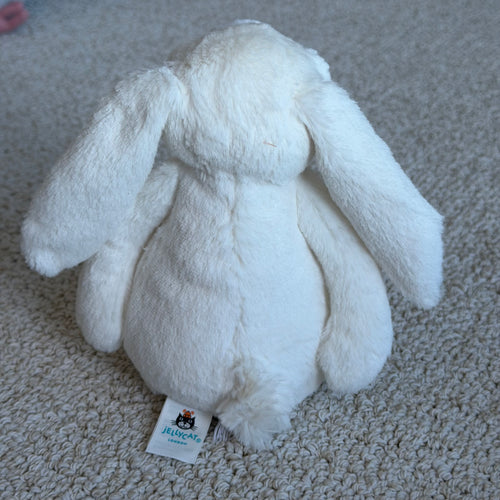 Small Blossom Cream Bunny (Berry)